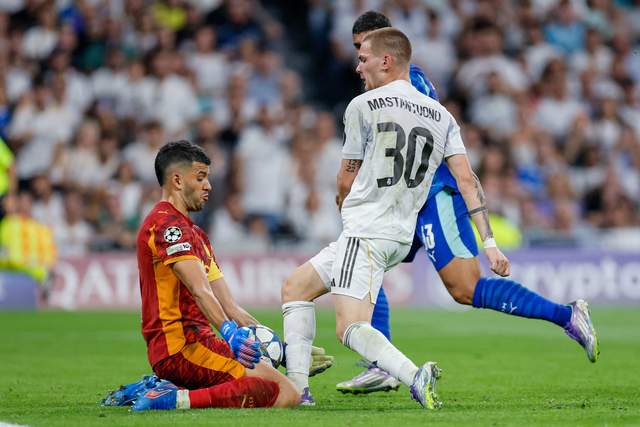 ue, 马斯坦托诺 ue, 马斯坦托诺