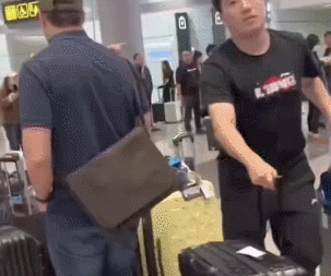 赛中, 睛P大一点, 小眼 赛中, 睛P大一点, 小眼